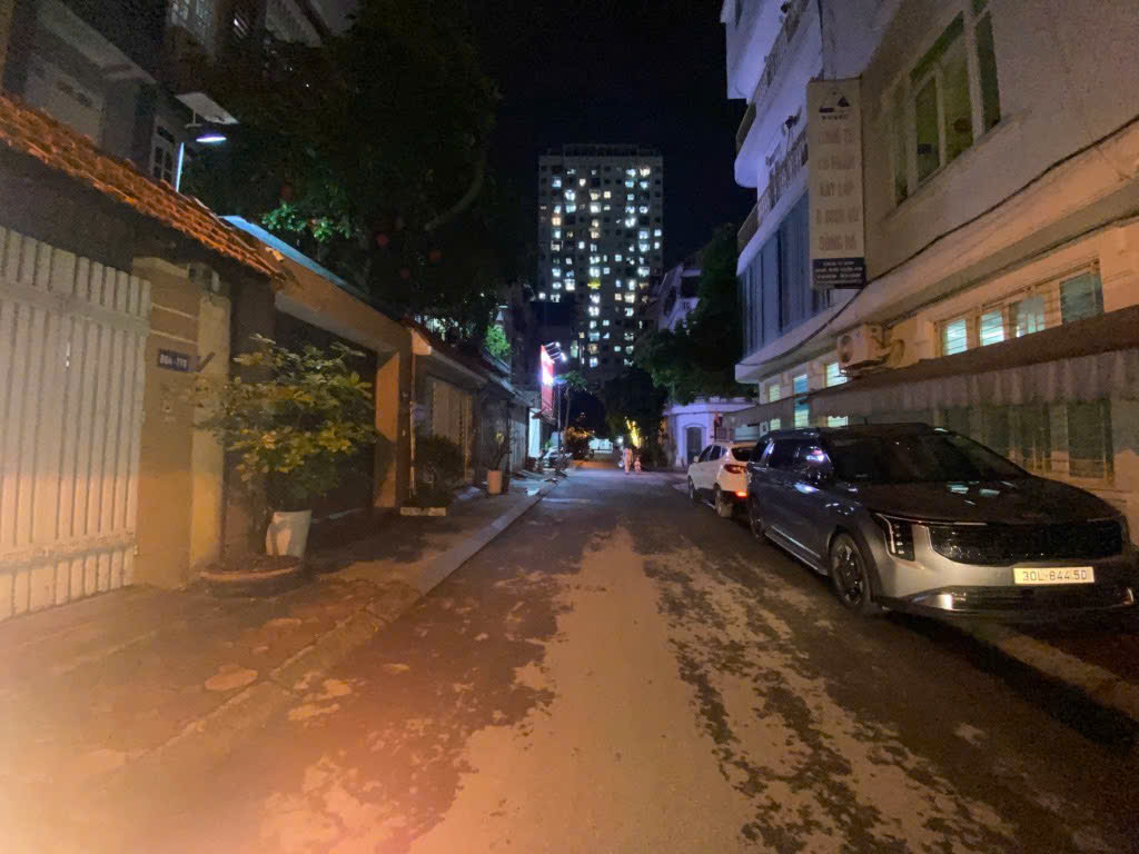 NHANH CÒN KỊP ! Nhà phố Lĩnh Nam 58m 5 Tầng  Ô TÔ TRÁNH VÀO NHÀ - KINH DOANH - THANG MÁY chỉ hơn 11 - Ảnh chính